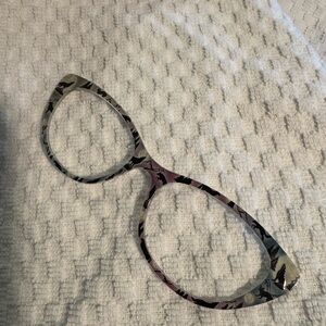 Stylish outdoors  coyotes howling Women's Glasses topper ELLA